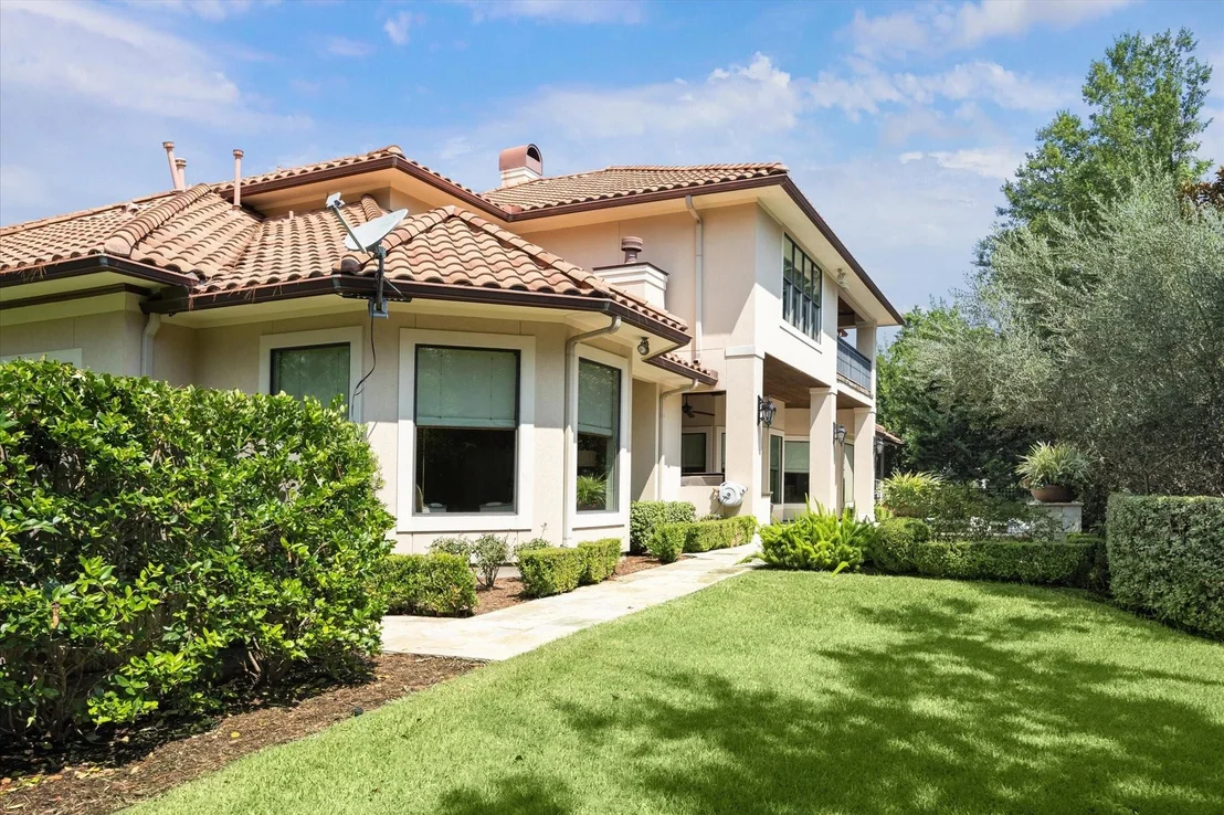 Photo of 570 Lanecrest Lane