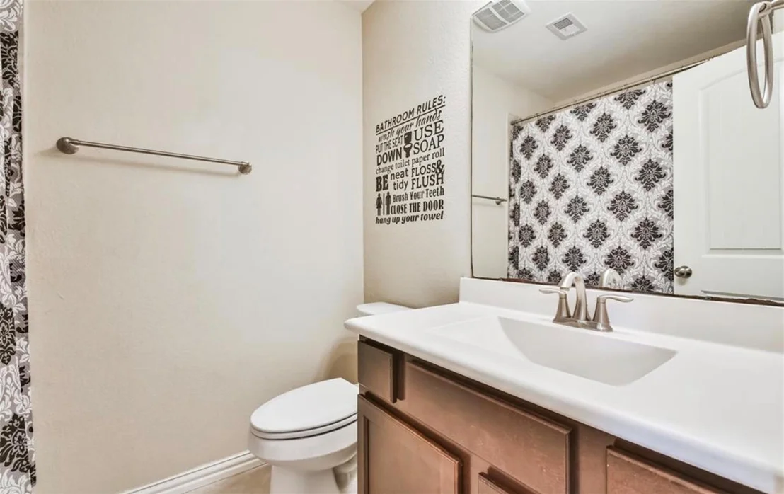 Photo of 2245 Maple Point Drive N
