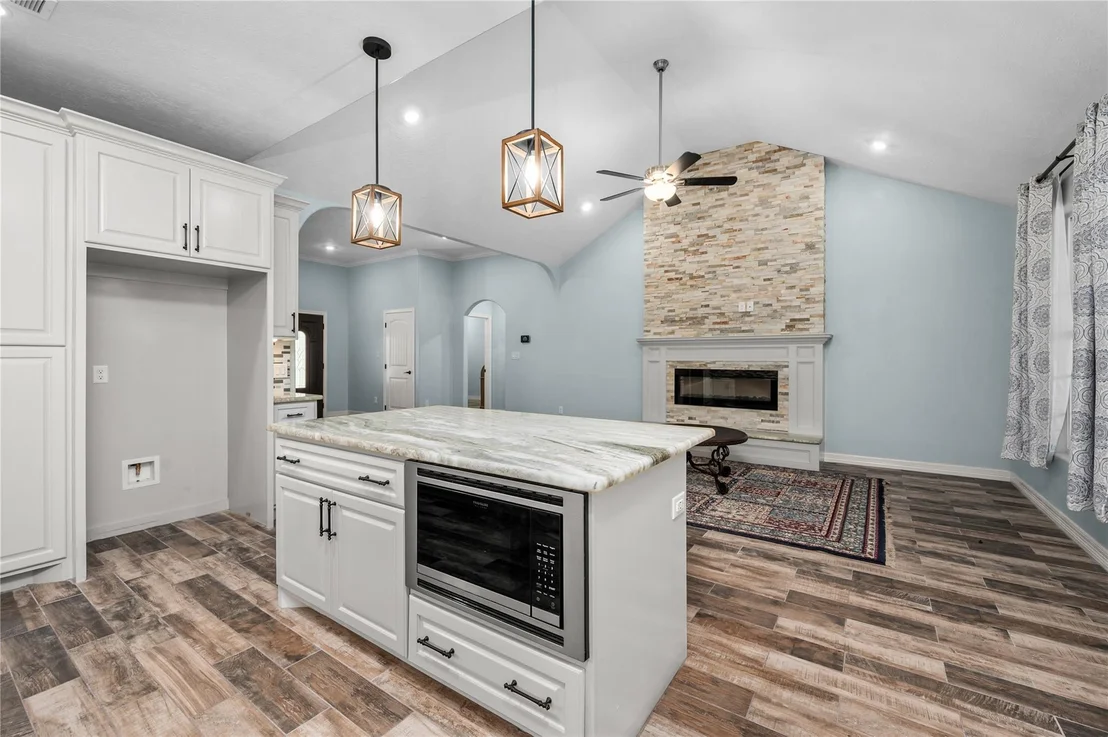 Photo of 600 Olde Oaks Circle