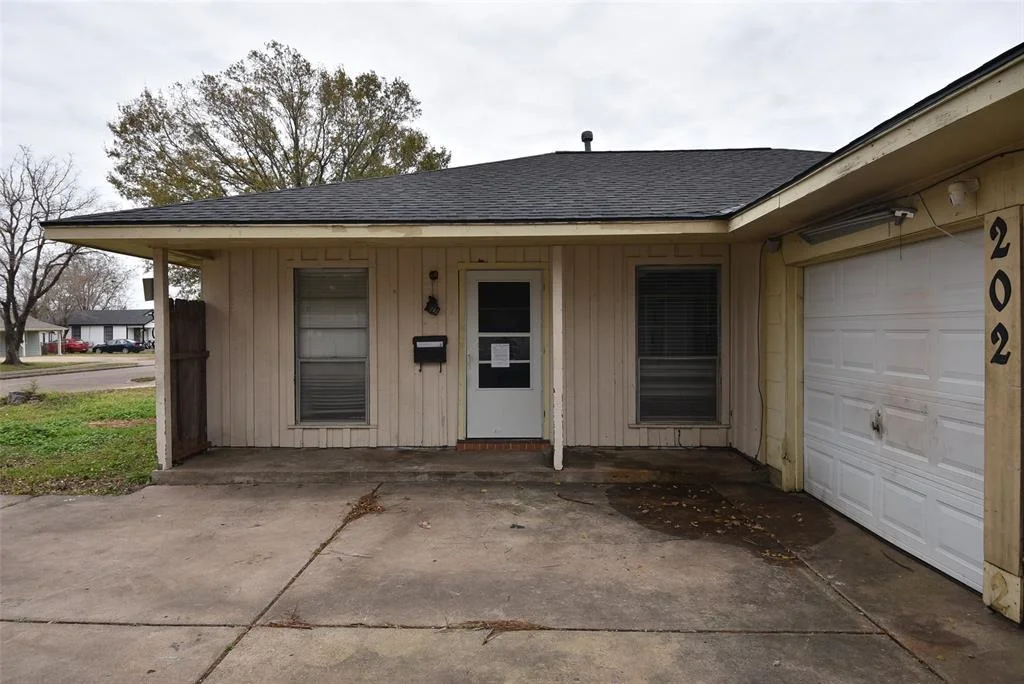 Photo of 202 Sylvia Street