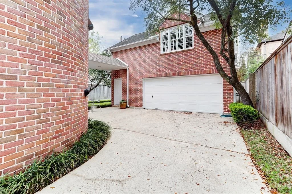 Photo of 4215 Rice Boulevard