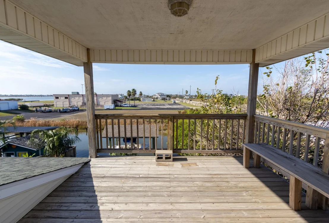 Photo of 1003 Commodore Drive