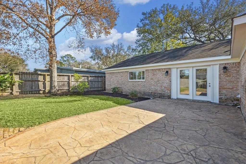 Photo of 9538 Meadowbriar Lane