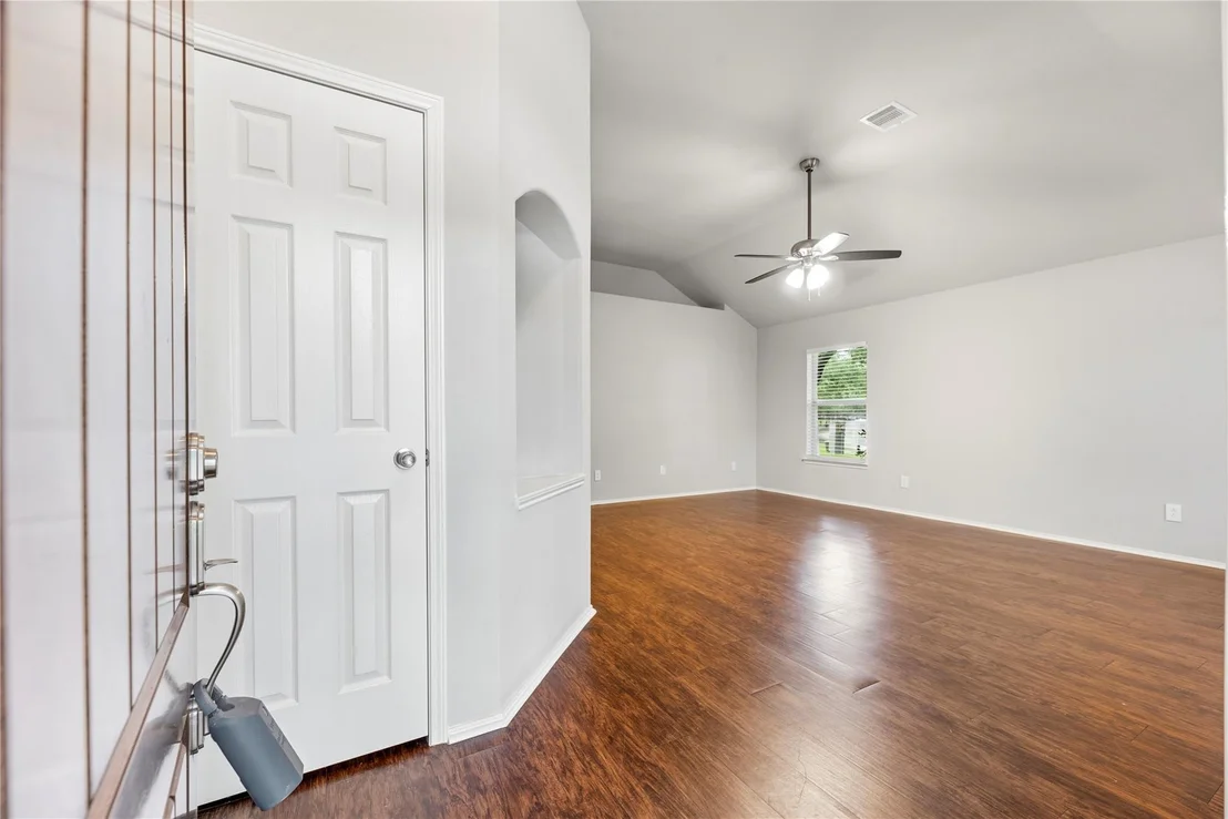 Photo of 17211 Timber Cliff Court