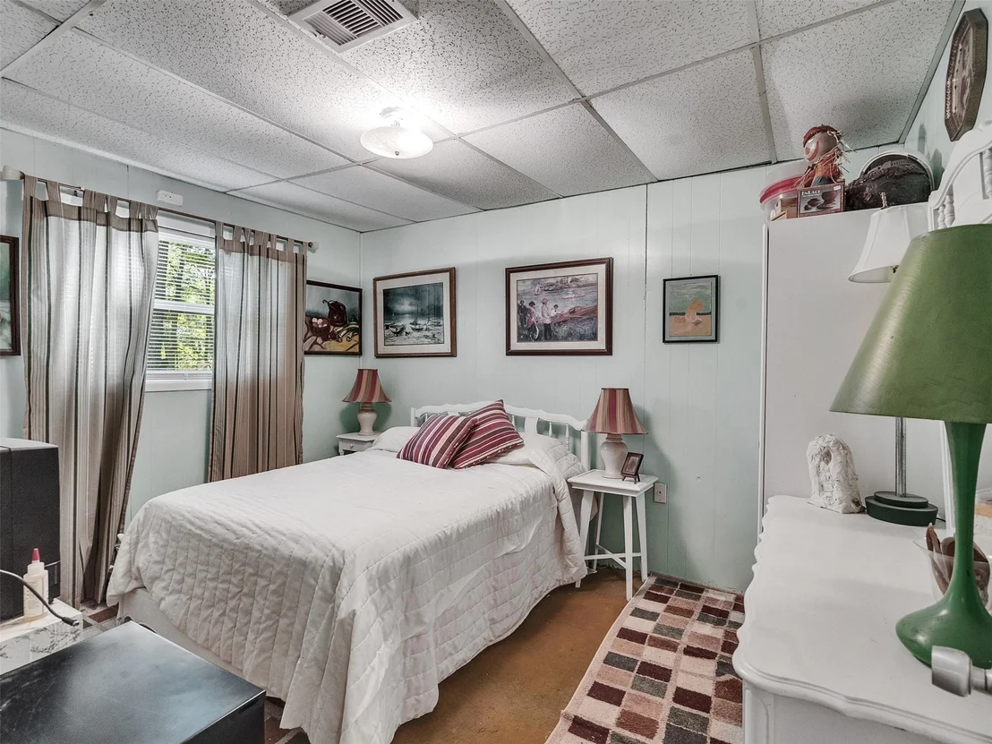 Photo of 176 Burchfield Drive