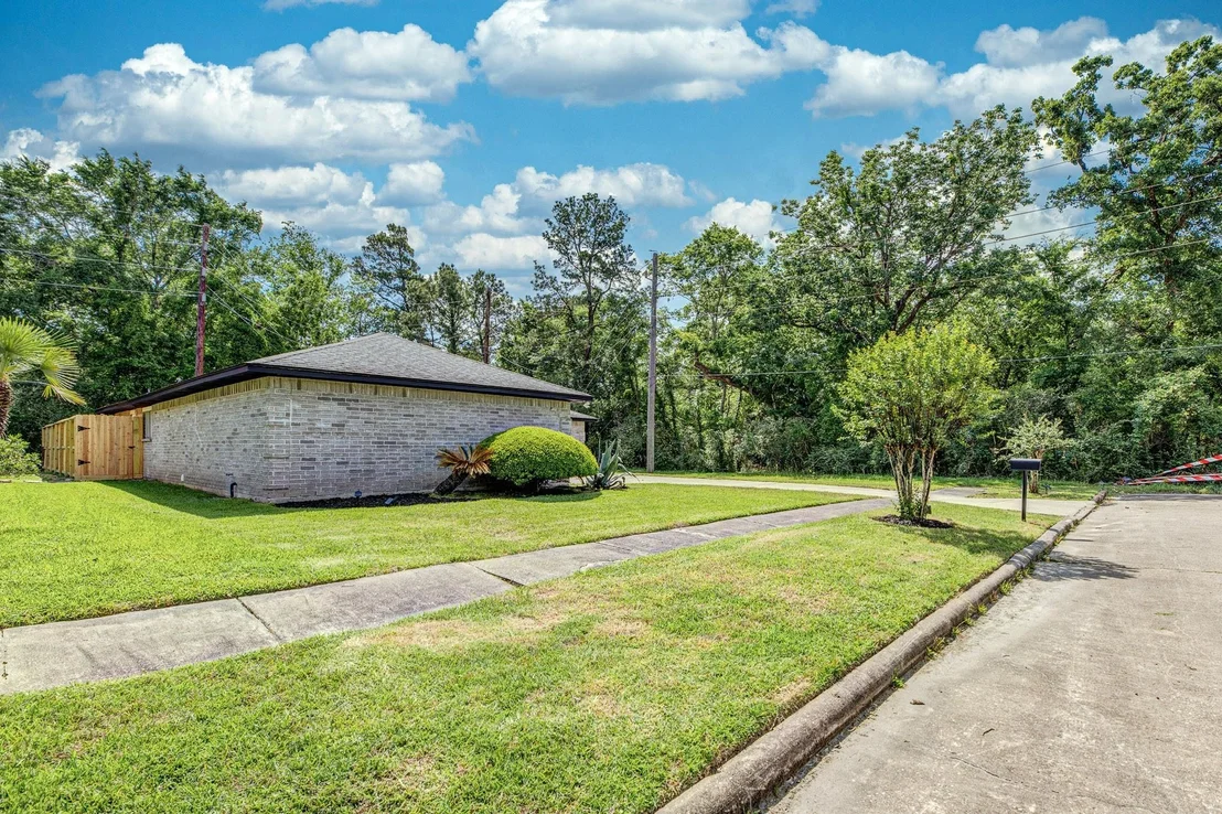 Photo of 22226 Waynegate Drive