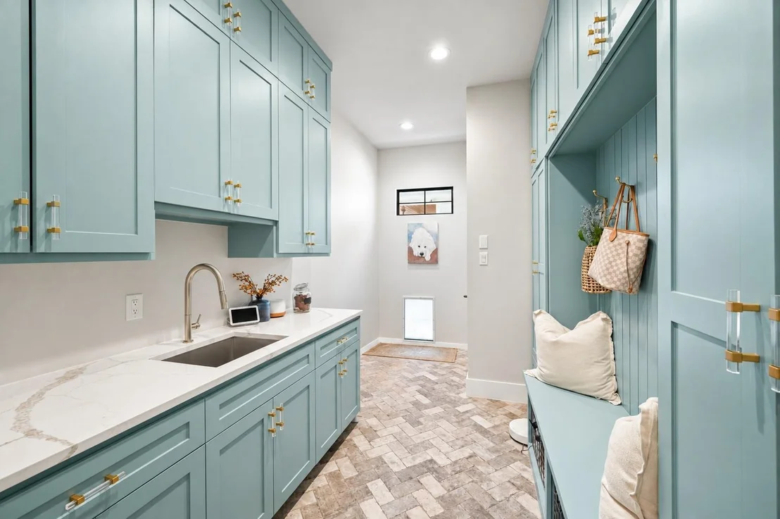 Photo of 2007 Gardenia Drive