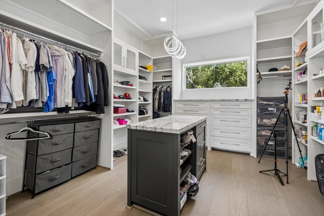 Photo of 4951 Valkeith Drive