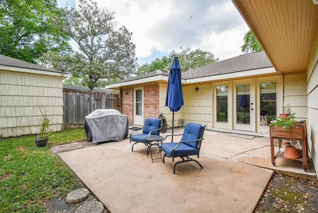 Photo of 5727 Arboles Drive