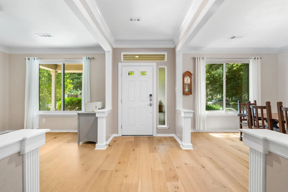 Photo of 15 S Piney Plains Circle