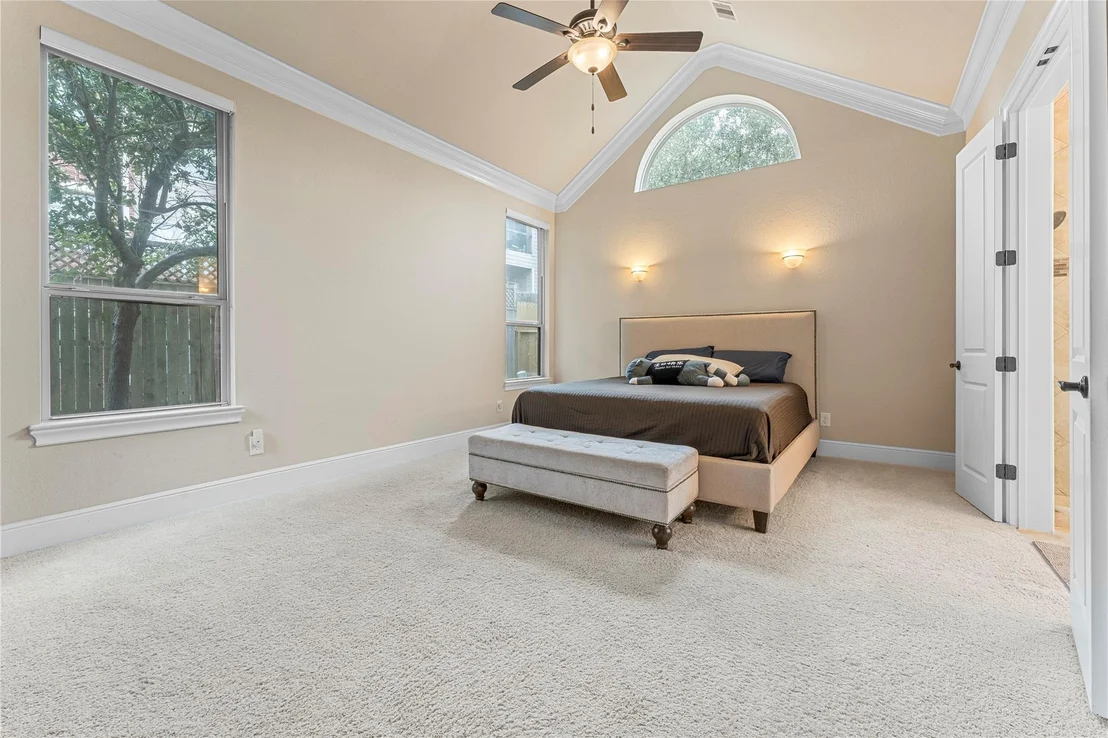 Photo of 15611 Lake Iris Drive
