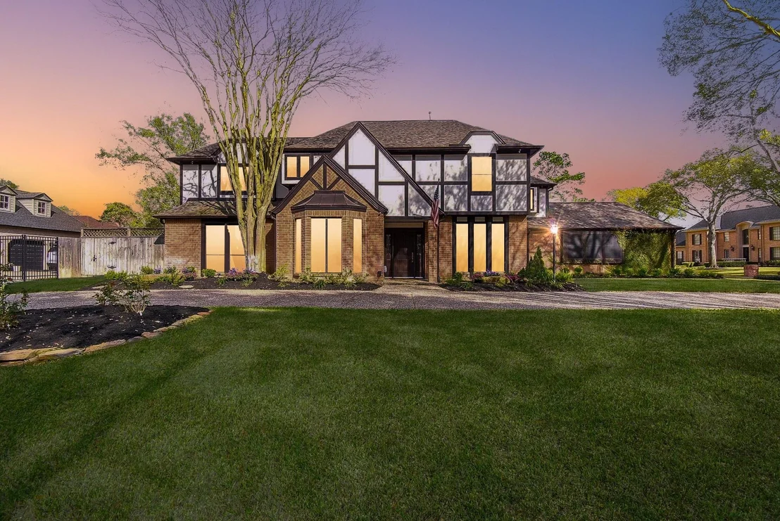 Photo of 1811 Fieldbriar Drive
