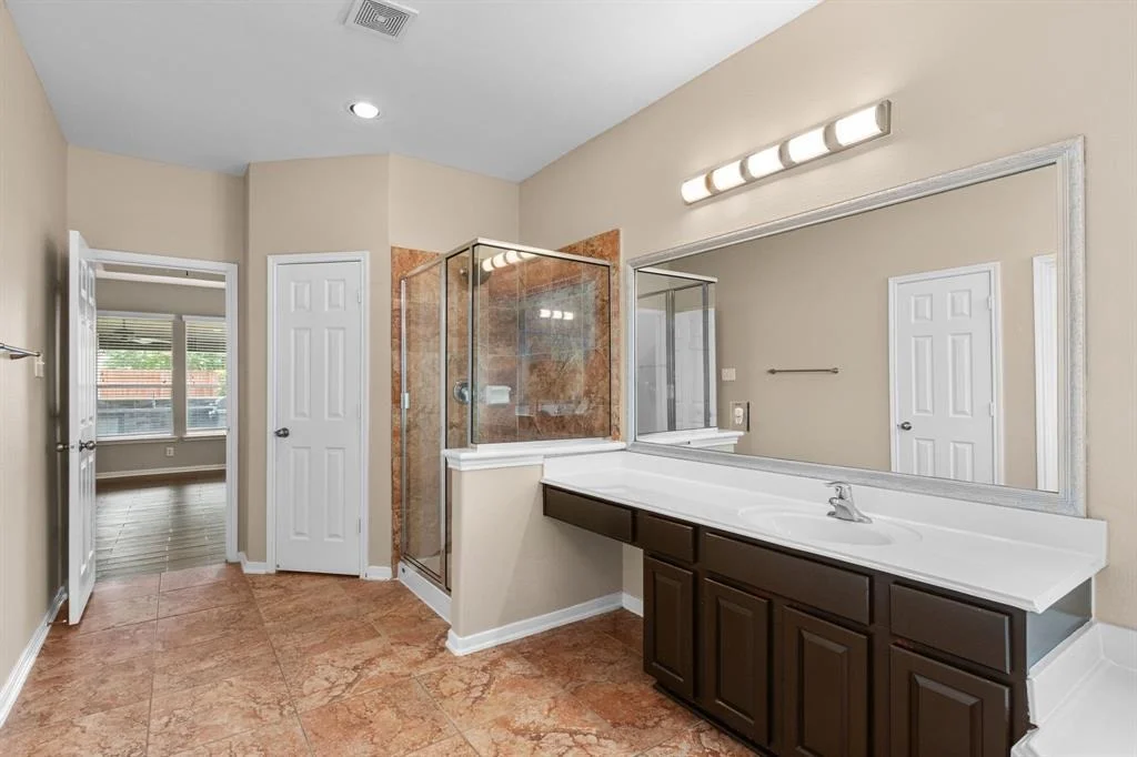 Photo of 6323 Linfield Bluff Lane