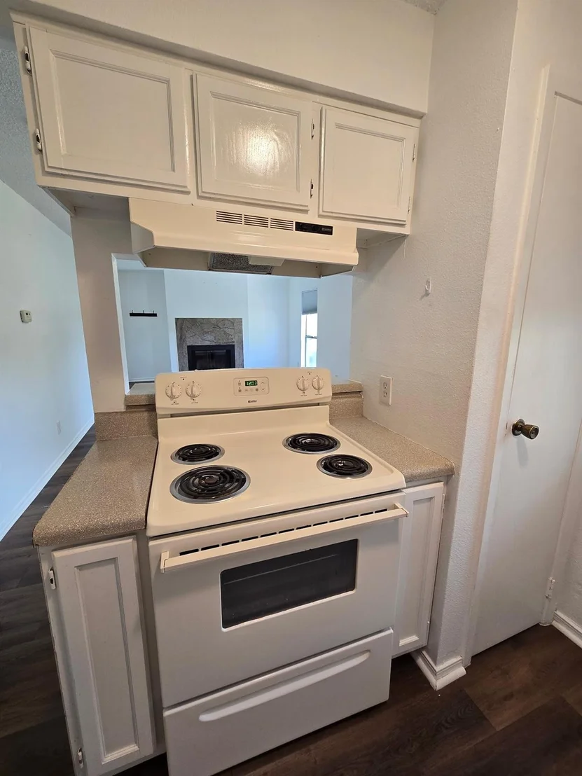 Photo of Unit 273B at 2501 Gulf Freeway