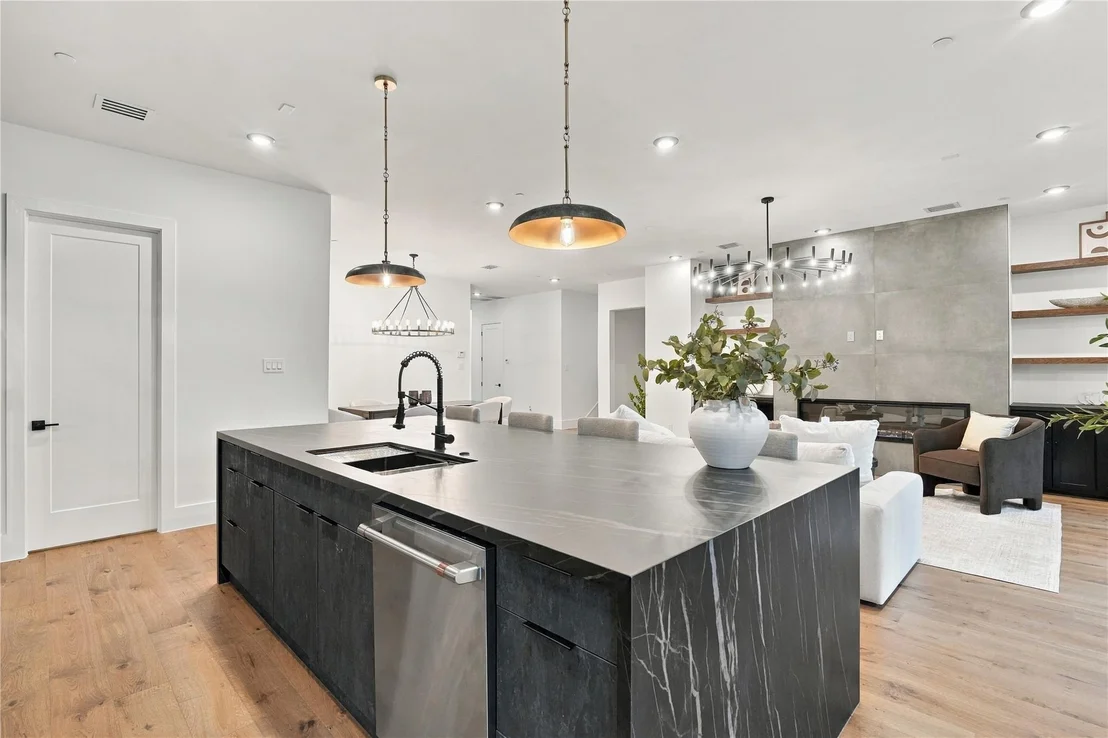 Photo of 4629 Pine Street