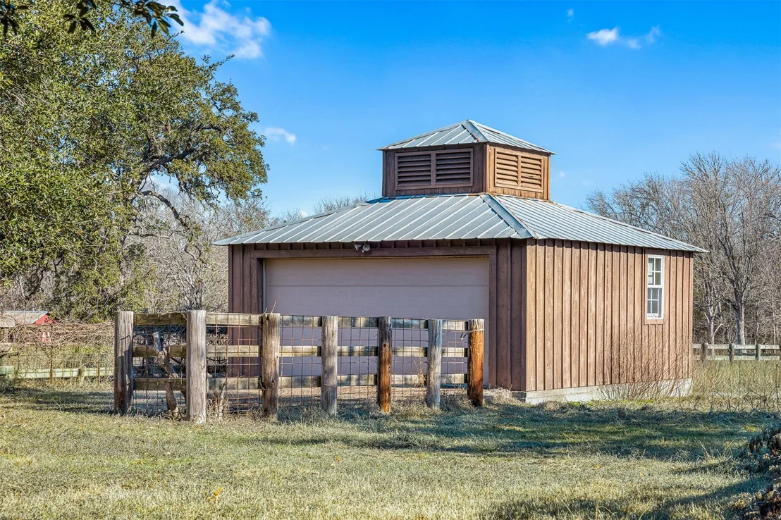 Photo of 2998 E State Highway 237