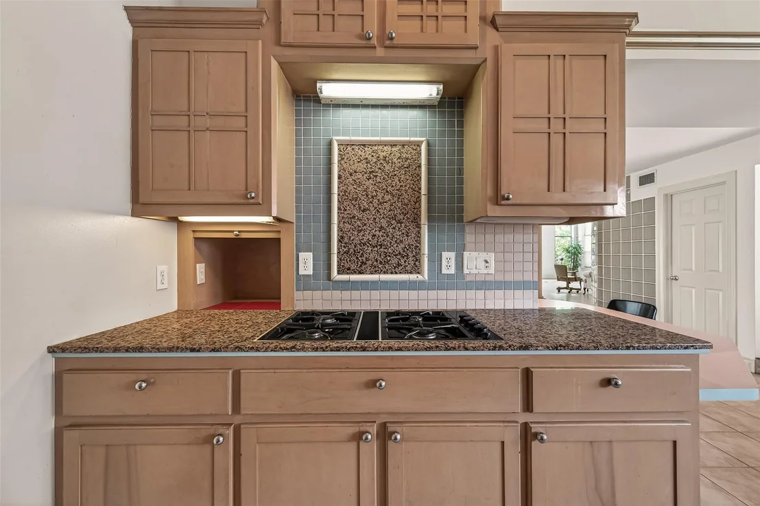 Photo of 5437 Loch Lomond Drive
