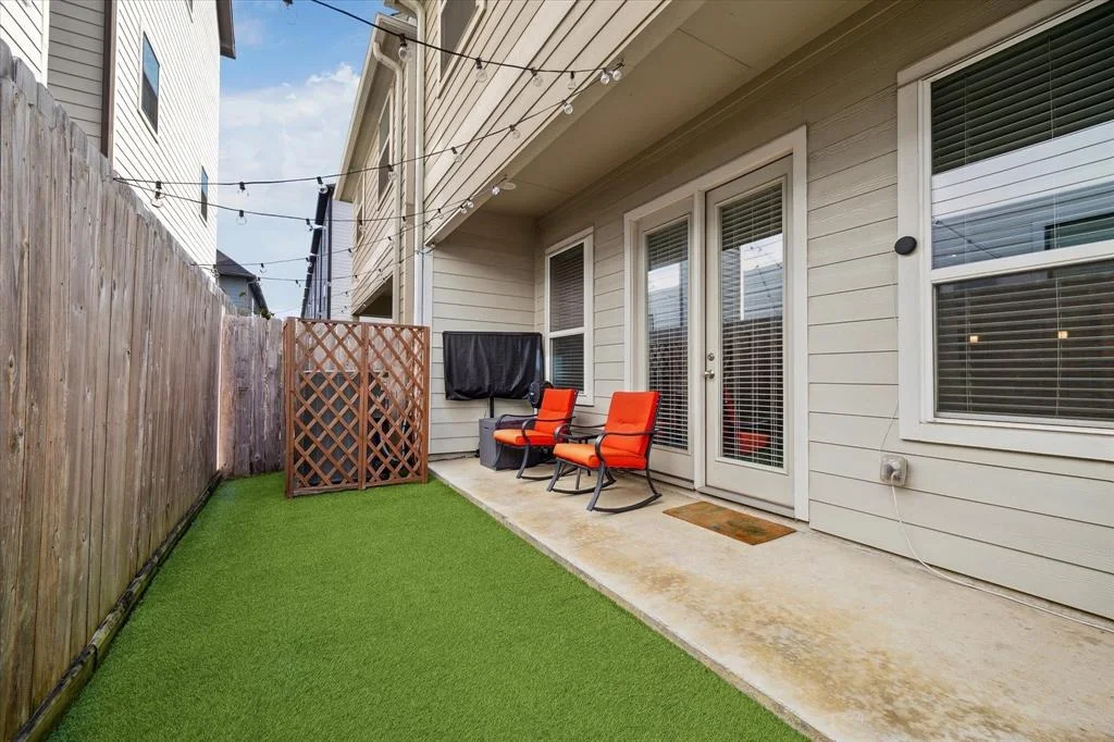 Photo of 3715 Oakroc Grove