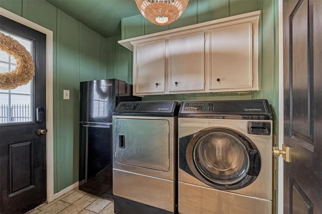 Photo of 6215 Glenhill Drive