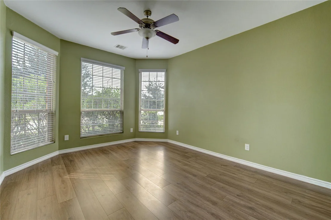 Photo of 5263 Lilac Hollow Lane