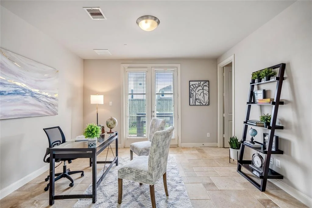 Photo of 10913 Upland Park