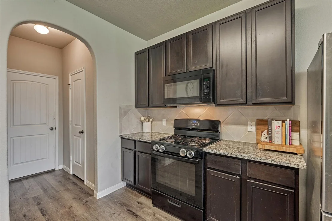 Photo of 25615 Brooklyn Lane