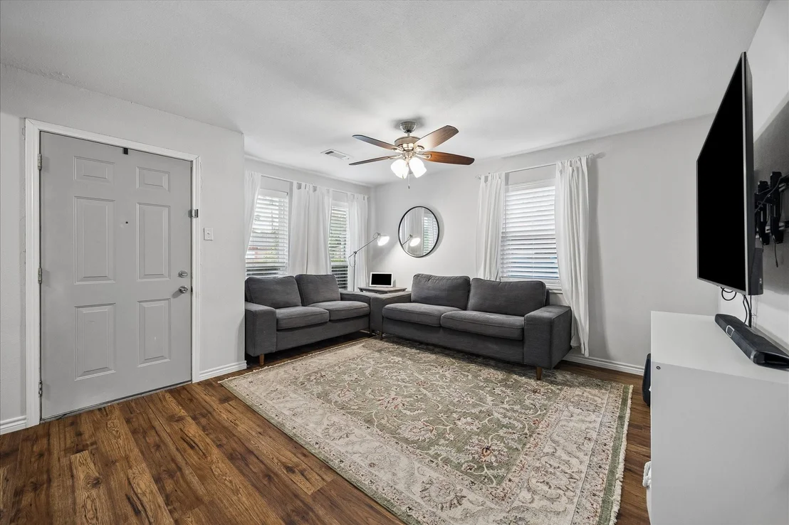 Photo of 1122 Sunny Drive