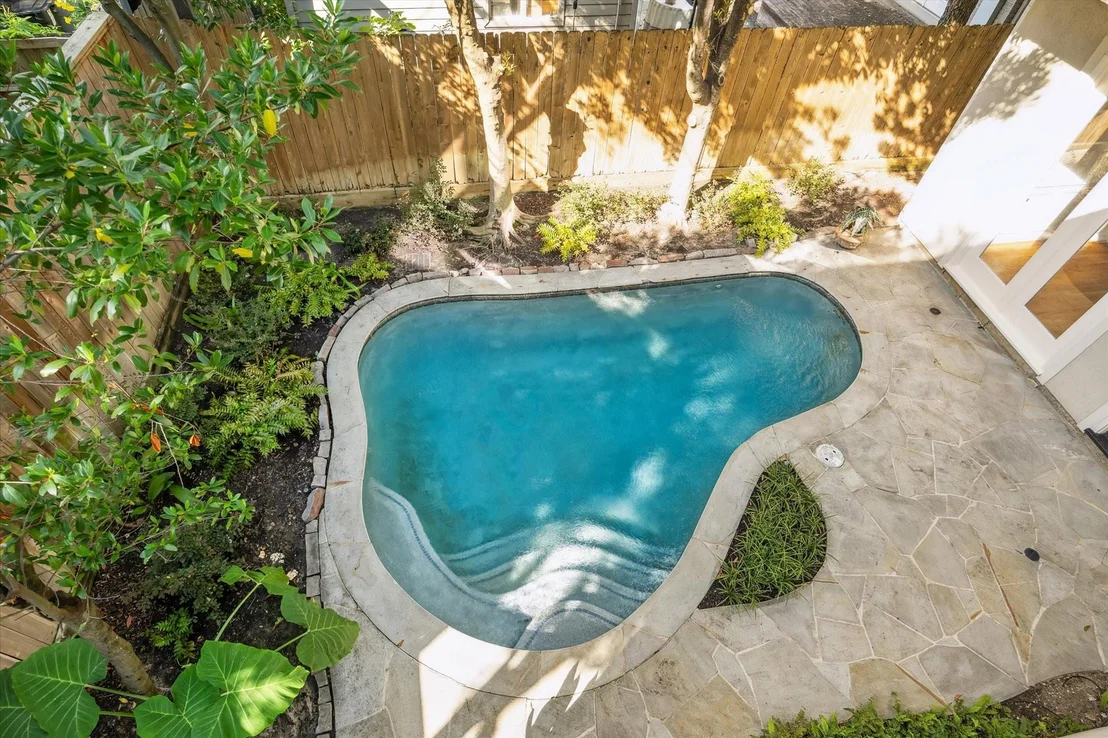 Photo of 6106 Fordham Street