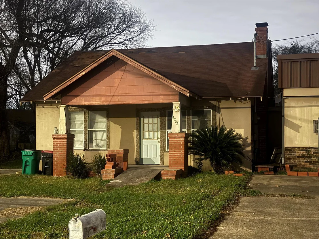 Photo of 6703 Bayway Drive