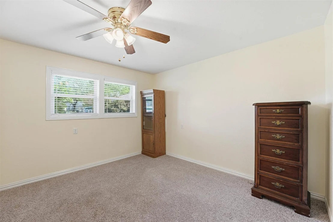 Photo of 18327 Shoreline Drive