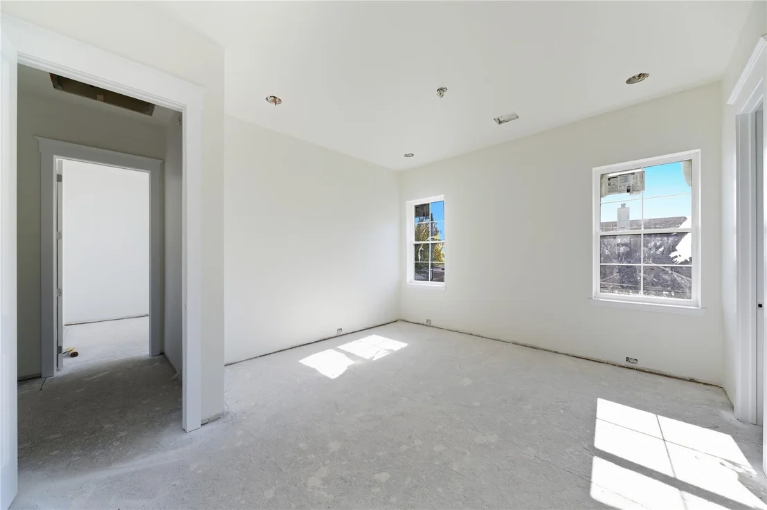 Photo of 1725 Ebony Lane