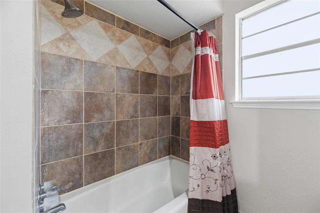 Photo of 14203 Wickersham Lane