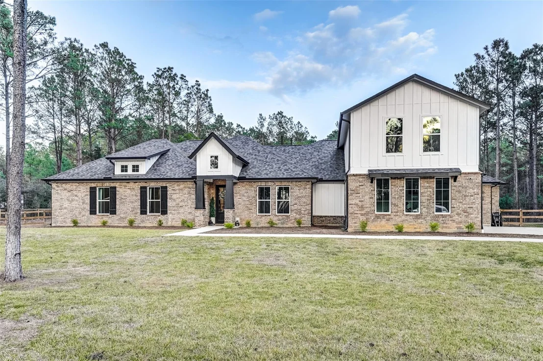 Photo of 15640 Forest Grove Drive