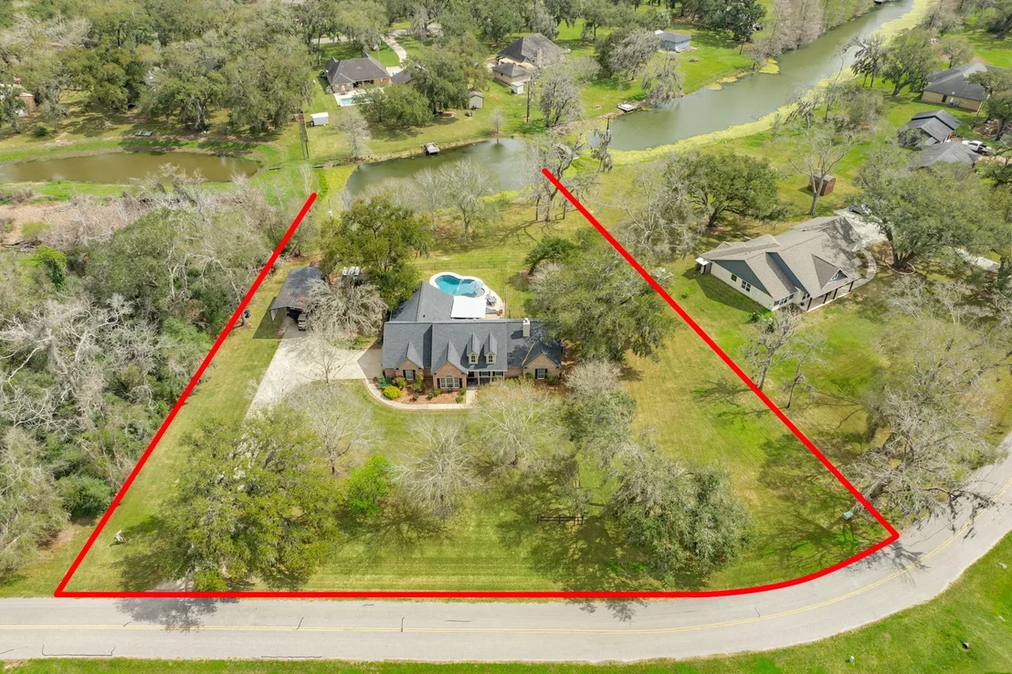 Photo of 2403 Whitetail Lane