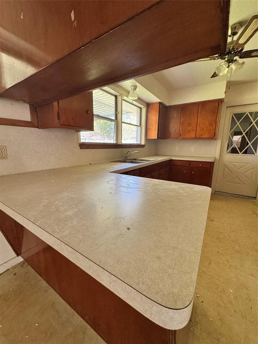Photo of 1604 Effie Lane