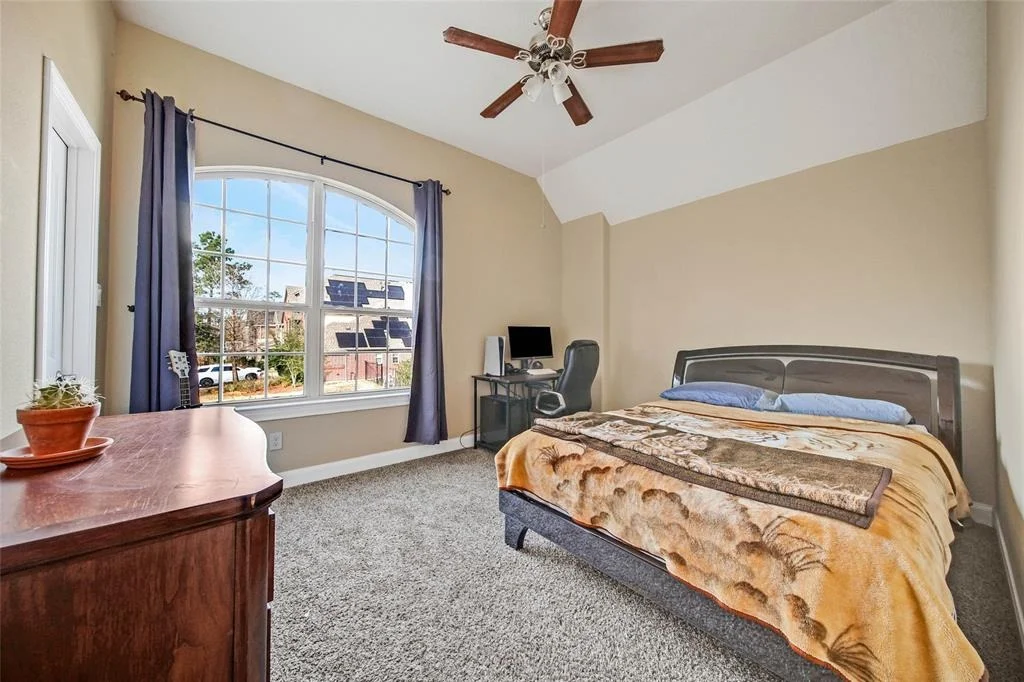 Photo of 59 E Wading Pond Circle
