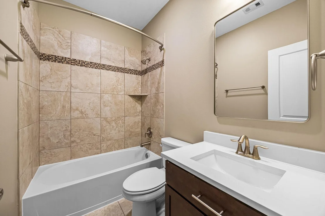 Photo of 8413 Moritz Green