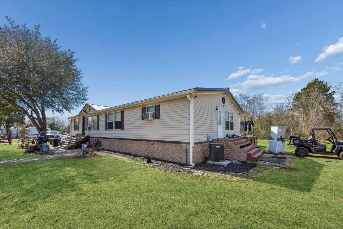 Photo of 21611 Parker Road