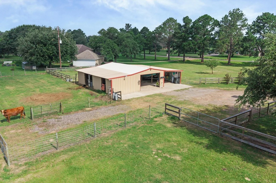 Photo of 33014 Grove Park Drive