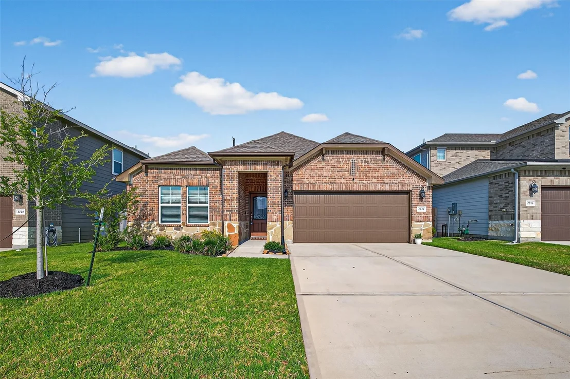 Photo of 2222 Royal Ann Way