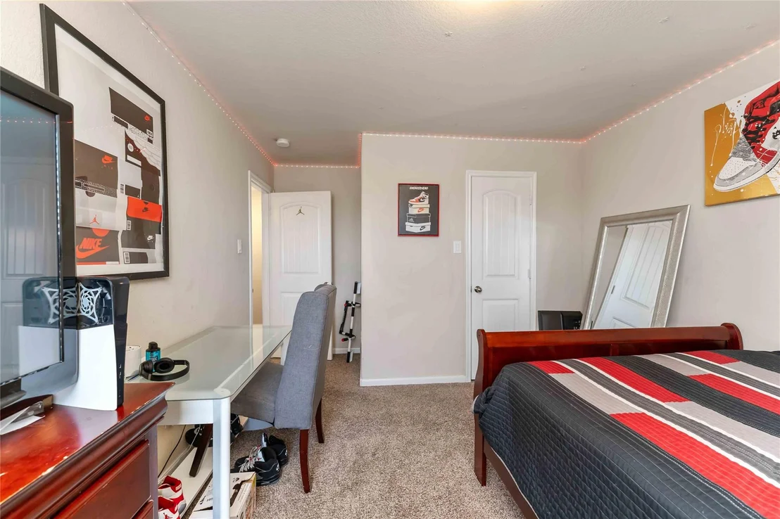 Photo of 9902 Bezeled Circle Lane