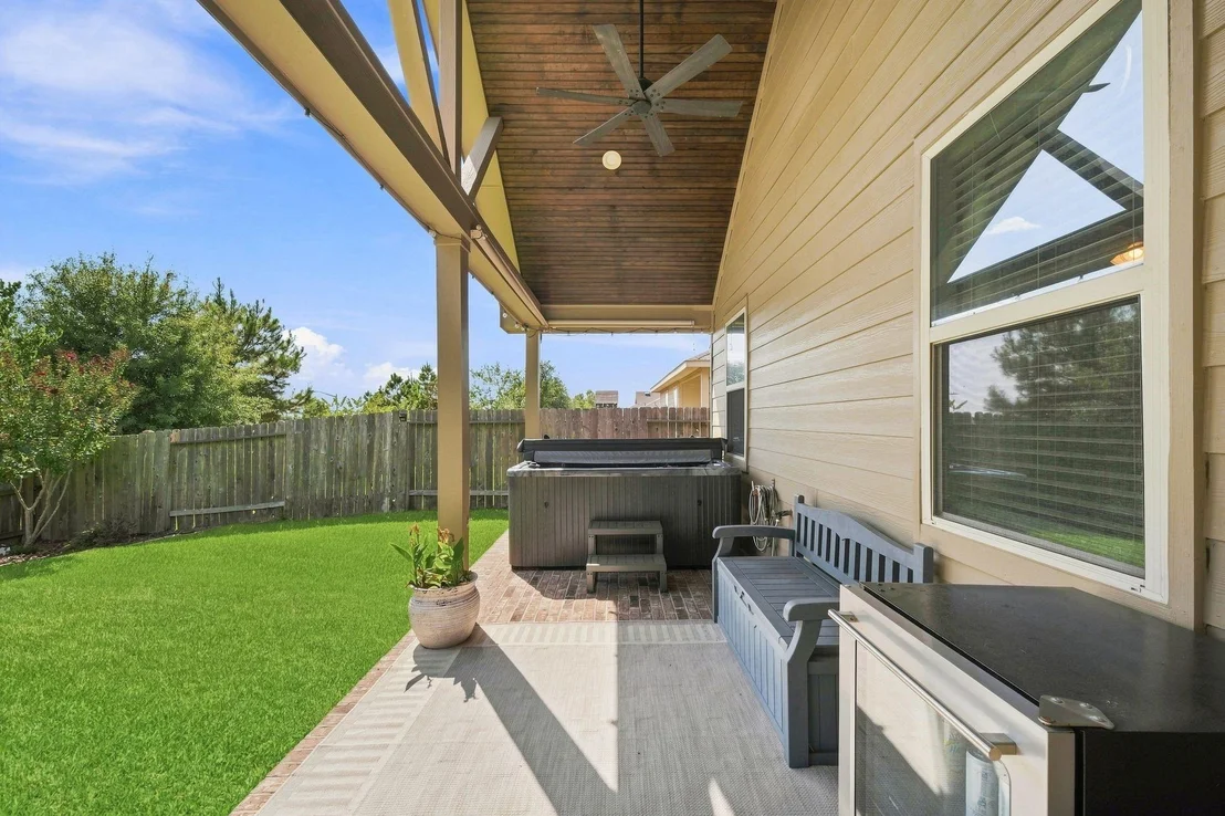 Photo of 11307 Dawn Beach Lane