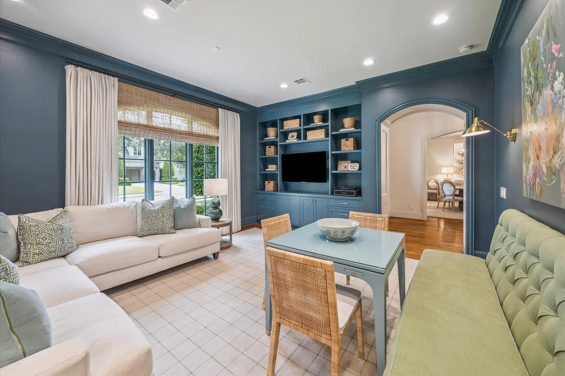 Photo of 6236 Doliver Drive