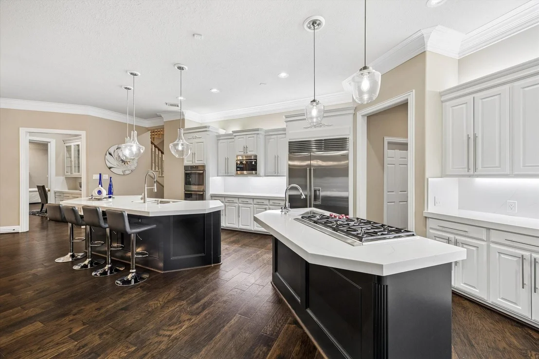 Photo of 35 N Regent Oak