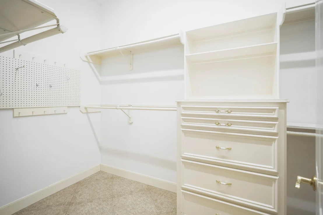 Photo of 46 Hillock Woods