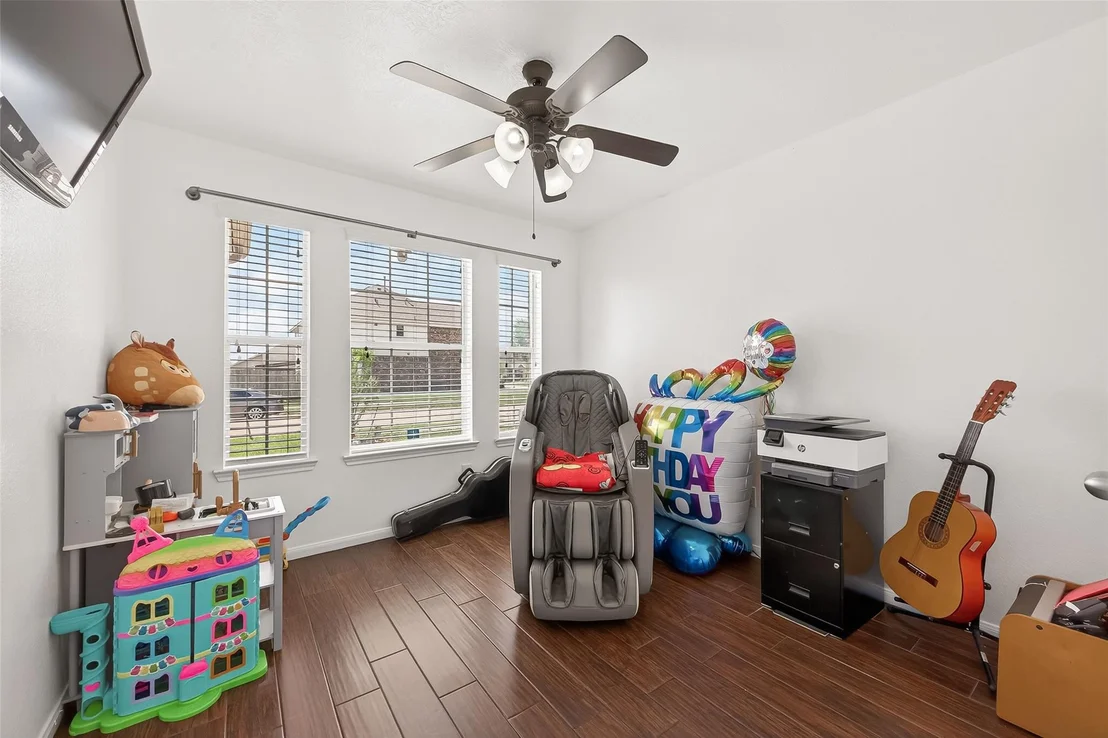 Photo of 22334 Guston Hall Lane