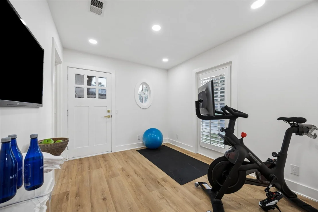 Photo of 6434 Pineshade Lane