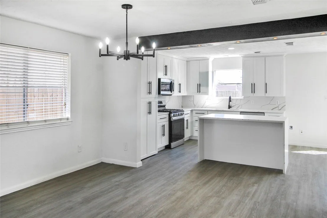 Photo of 511 Chaseway Drive