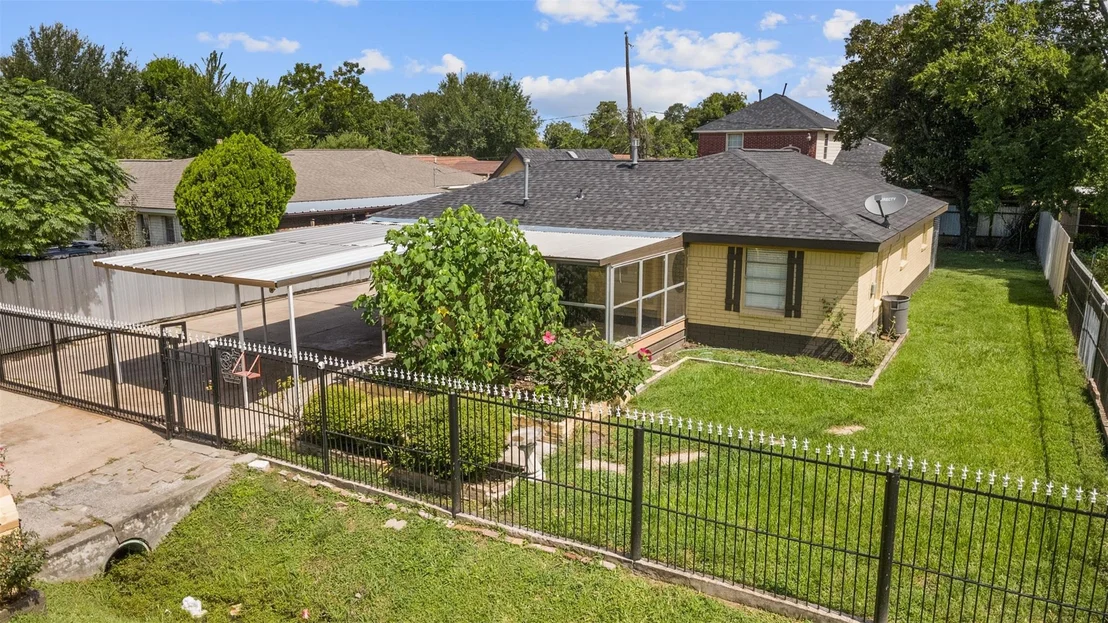 Photo of 1115 Sunny Drive