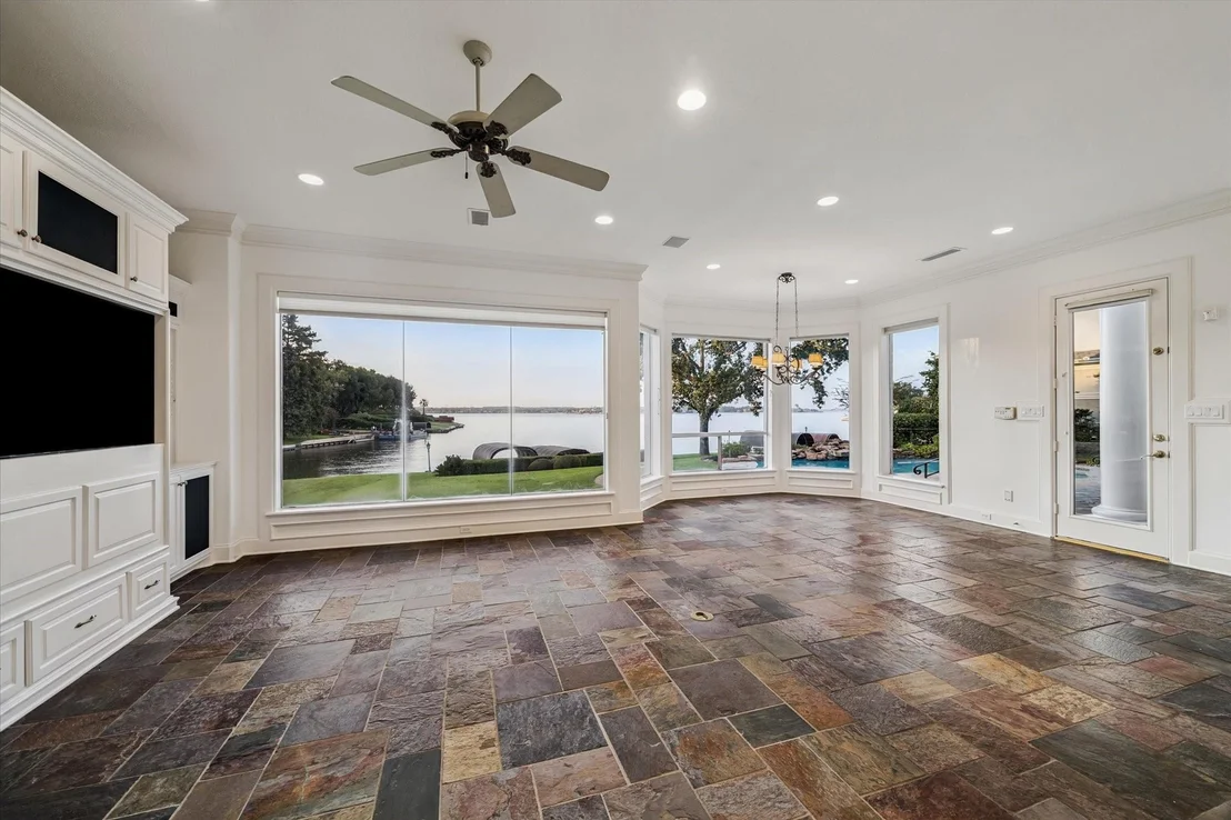 Photo of 115 Lake Estates Drive